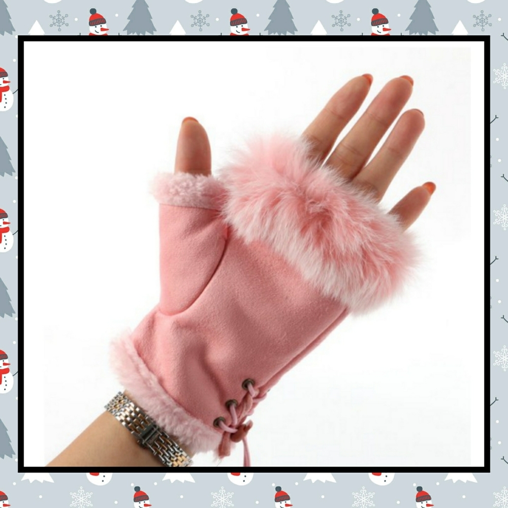 ‼️CLEARANCE PRICE FIRM‼️🎉HP🎉❄Fingerless Fur Gloves❄ - Picture 3 of 4